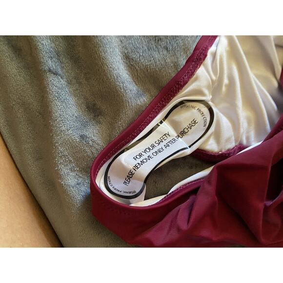 My Charmo Womens One Piece Bathing Suit Large NWT Burgundy Cut Out UPF 50+ - Picture 4 of 4